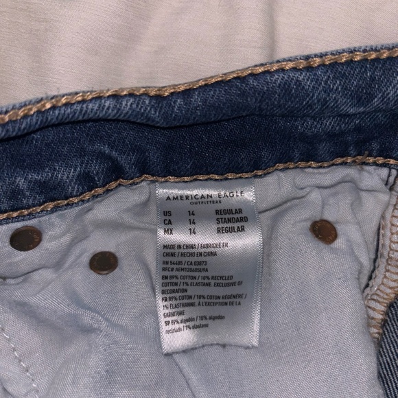 American Eagle Outfitters Medium Distressed Super High Rise Straight Leg Jeans - Picture 4 of 5